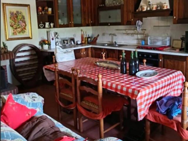 Appartamento in vendita di 465 m² in Via Cerro