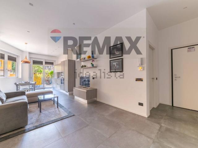 Appartamento in vendita di 46 m² in Via Giulio Belinzaghi