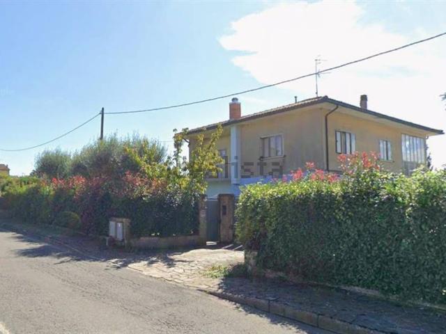 Appartamento in vendita di 474 m² in Via Maremmana, 258