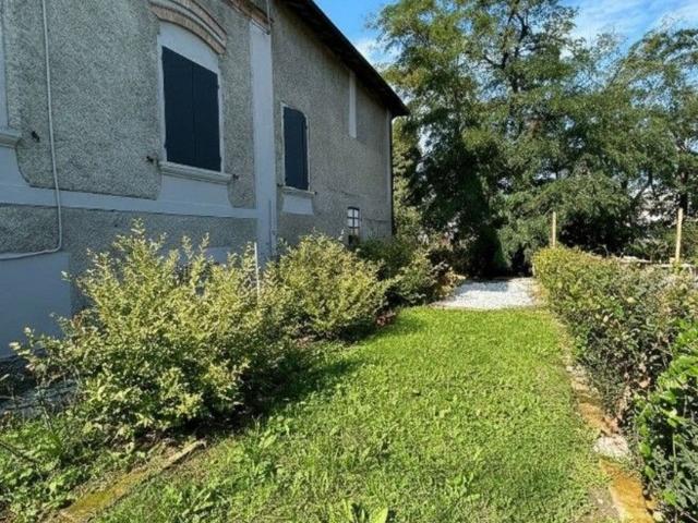 Appartamento in vendita di 480 m² in Via I. Newton, 102
