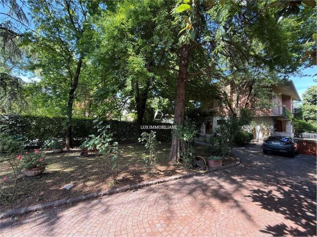 Appartamento in vendita di 480 m² in Strada Morane