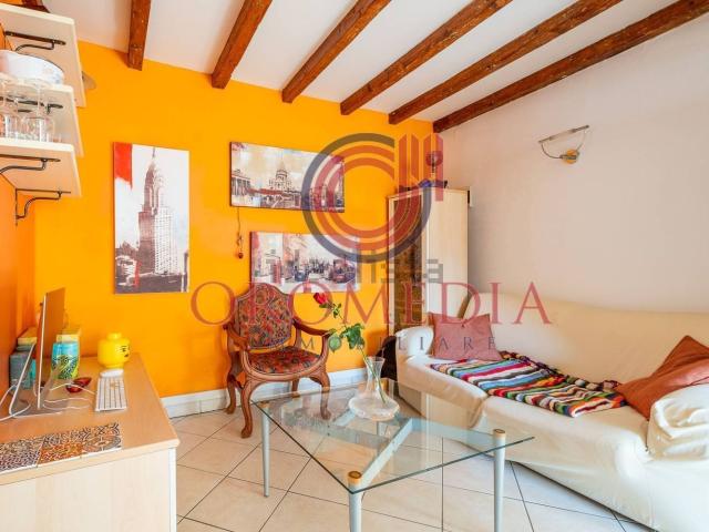 Appartamento in vendita di 48 m² in Borgo Palazzo, 77