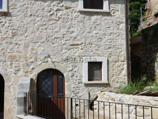 Appartamento in vendita di 48 m² in Via burrone