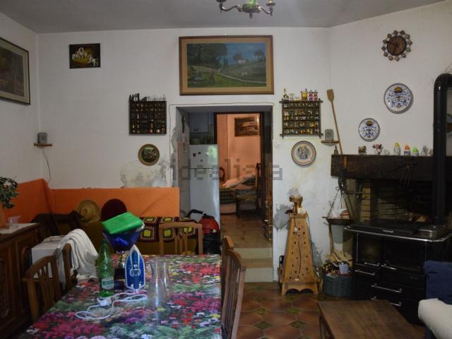 Appartamento in vendita di 48 m² in Via G. Donegani, 86
