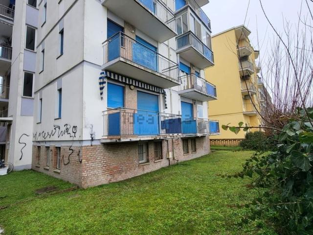 Appartamento in vendita di 48 m² in Viale Giovanni Pascoli, 43
