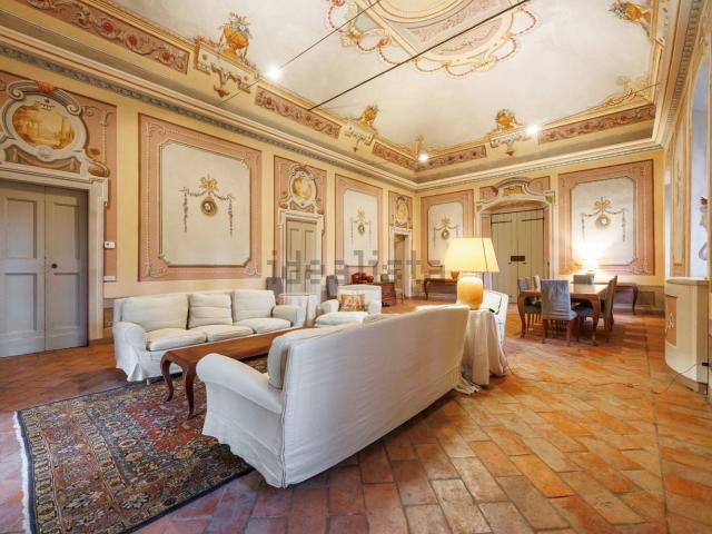 Appartamento in vendita di 490 m² in Via della Libertà, 3