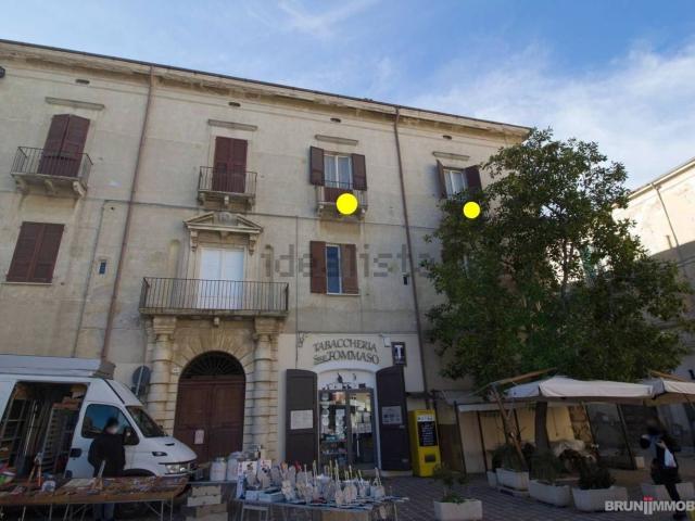 Appartamento in vendita di 490 m² in Piazza San Tommaso, 18
