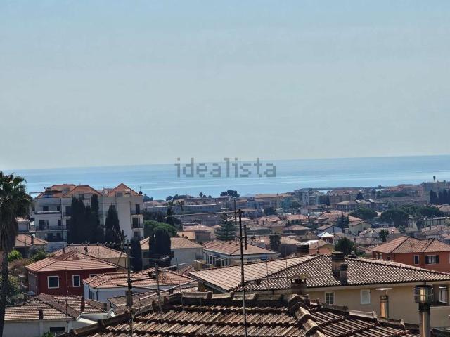 Appartamento in vendita di 49 m² in Via Diano Castello, 17