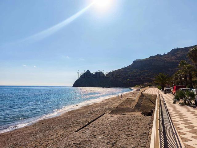 Appartamento in vendita di 49 m² in Via Lungomare, 216