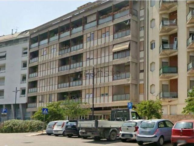 Appartamento in vendita di 49 m² in Viale Carlo Guglielmi, 13