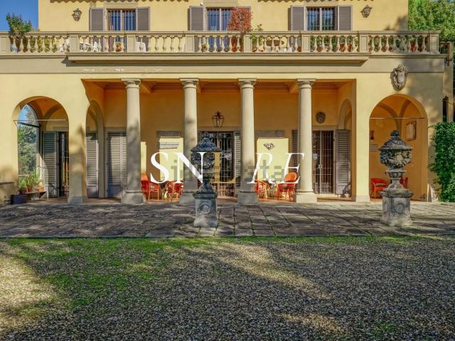 Appartamento in vendita di 500 m² in Via Guido Cavalcanti