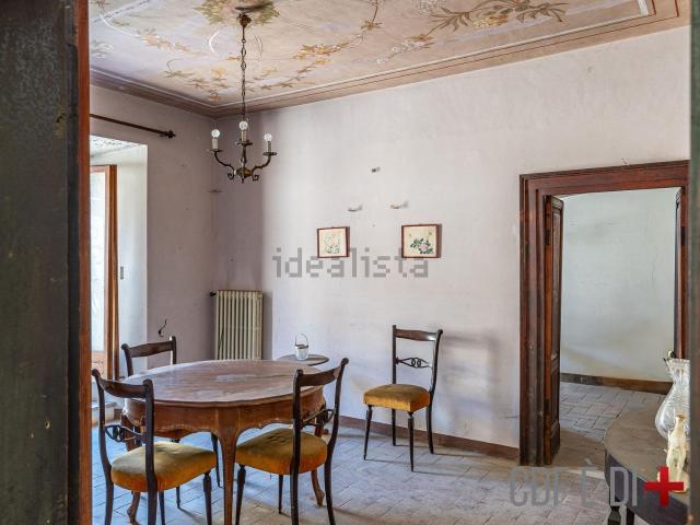 Appartamento in vendita di 500 m² in Via Trebula Mutuesca