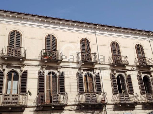 Appartamento in vendita di 500 m² in Piazza Plebiscito
