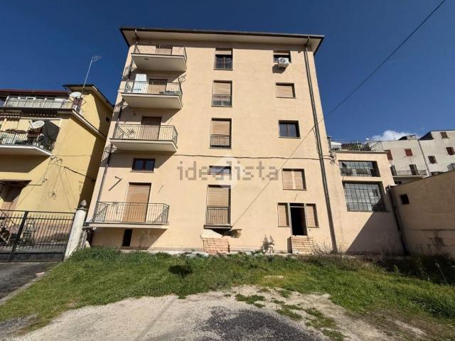 Appartamento in vendita di 50 m² in Largo Trieste, 13