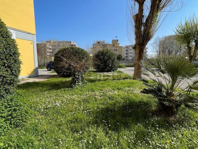 Appartamento in vendita di 50 m² in Strada Nazionale Adriatica Sud, 399