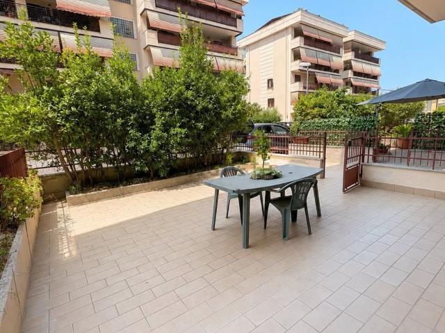 Appartamento in vendita di 50 m² in Via Atellana, 33