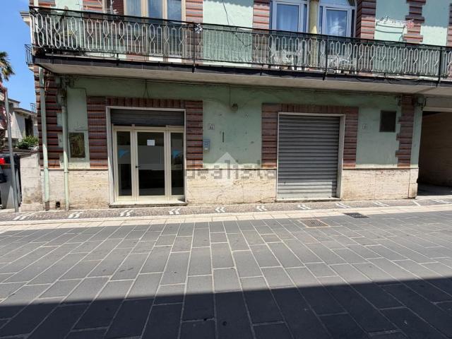 Appartamento in vendita di 50 m² in Via Carlo del Balzo, 34