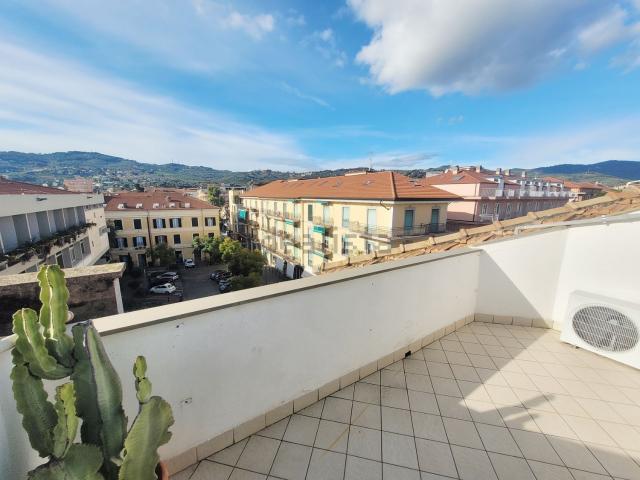 Appartamento in vendita di 50 m² in Via F. Petrarca, 8