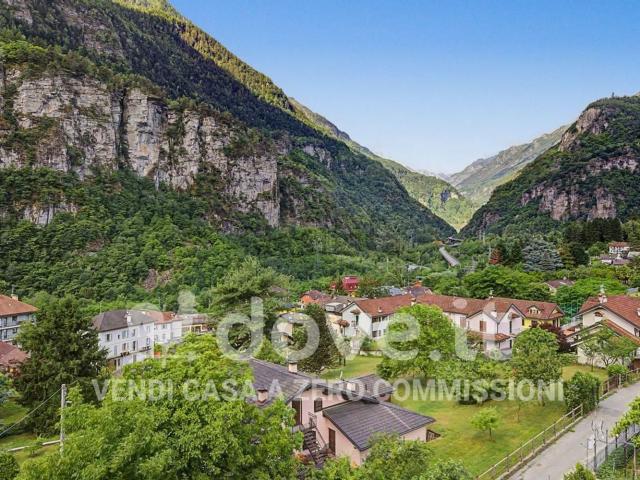 Appartamento in vendita di 50 m² in Via Flavio Parvis, 10