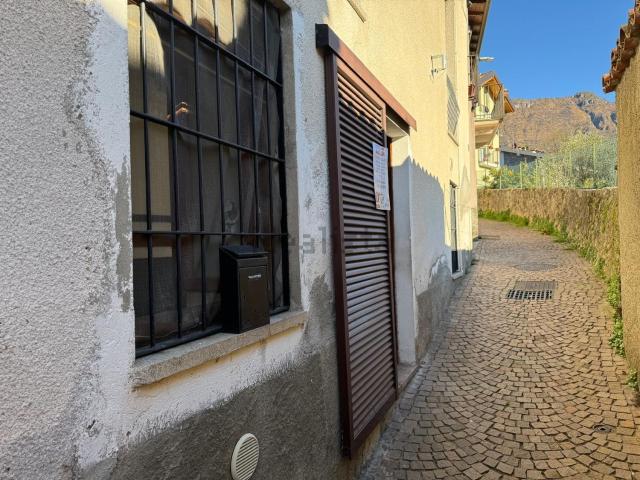 Appartamento in vendita di 50 m² in Via Per Erna, 25