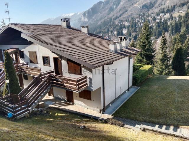 Appartamento in vendita di 50 m² in Via Pinetina