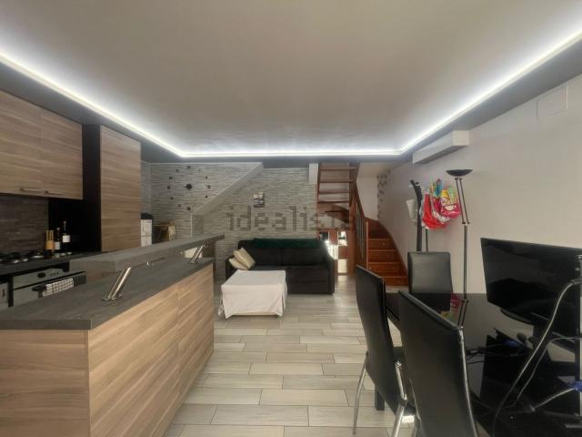 Appartamento in vendita di 50 m² in Via Somma Lombardo, 20