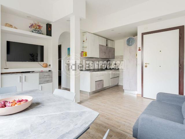 Appartamento in vendita di 50 m² in Viale Beata Vergine del Carmelo, 88