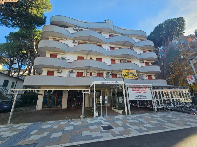 Appartamento in vendita di 50 m² in Viale delle Querce, 21