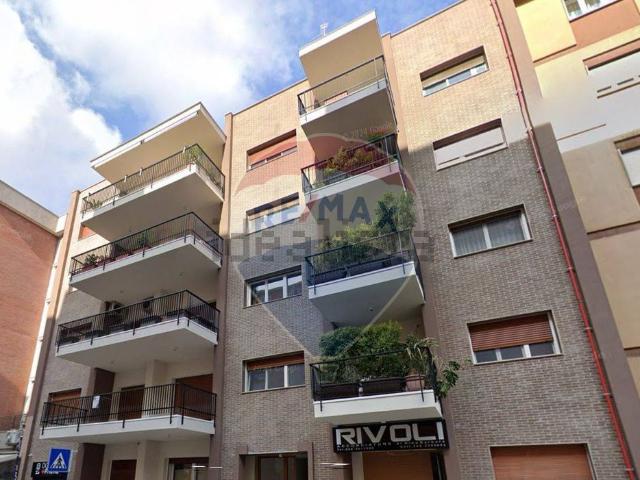 Appartamento in vendita di 50 m² in Viale Papa Pio XII, 37