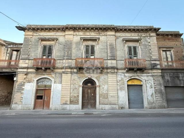 Appartamento in vendita di 510 m² in Via Umberto I, 204
