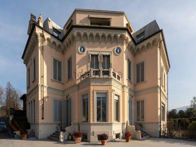 Appartamento in vendita di 516 m² in Via Principessa Felicita di Savoia, 8