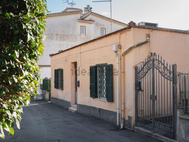 Appartamento in vendita di 51 m² in Via Francesco Caravaggi, 28