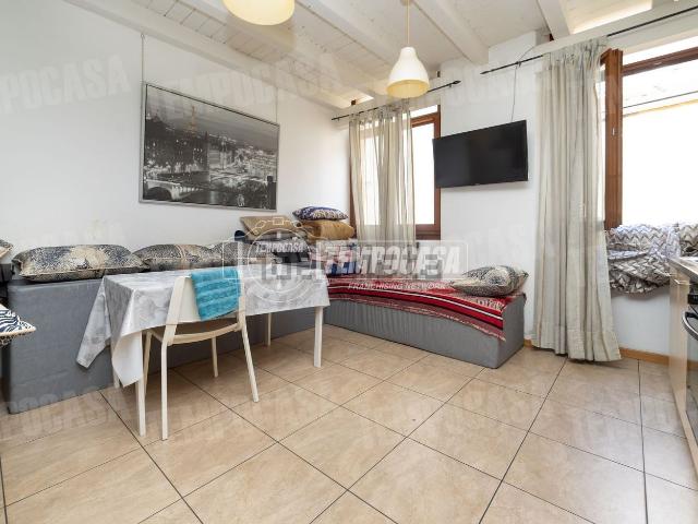 Appartamento in vendita di 51 m² in Via Locatelli