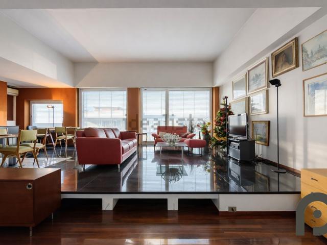 Appartamento in vendita di 520 m² in Via della Libertà, 70