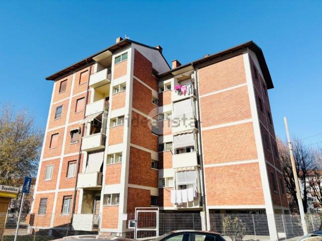 Appartamento in vendita di 52 m² in Corso Lucio Quinzio Cincinnato, 173