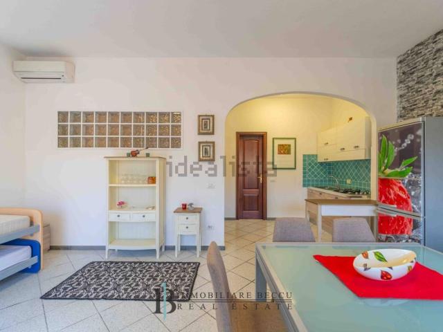 Appartamento in vendita di 52 m² in Strada Statale 125 Orientale Sarda, 17