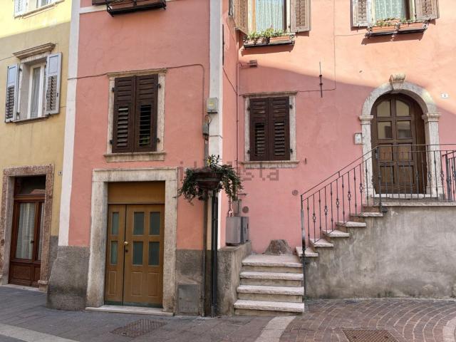 Appartamento in vendita di 52 m² in Via Roma, 2