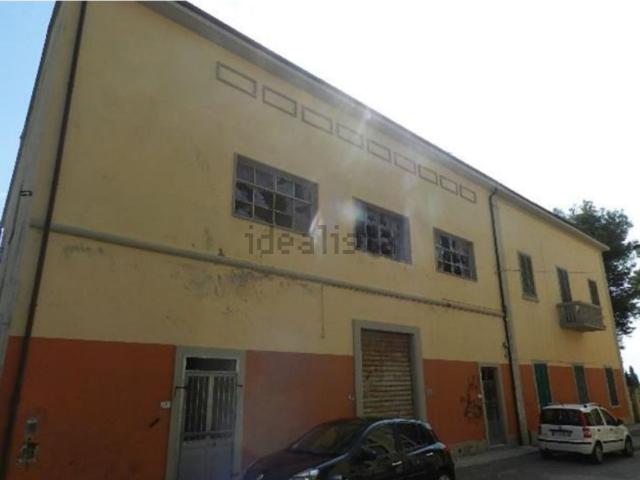 Appartamento in vendita di 532 m² in Piazza Giosuè Carducci, 10
