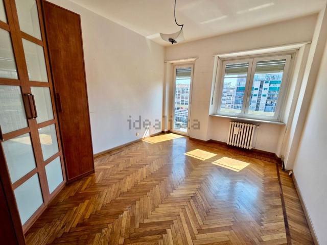 Appartamento in vendita di 57 m² in Corso Sebastopoli, 234