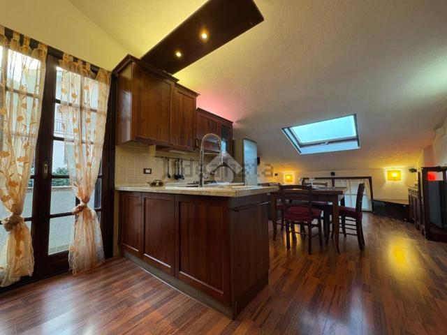 Appartamento in vendita di 57 m² in Via dell&apos Opera, 18