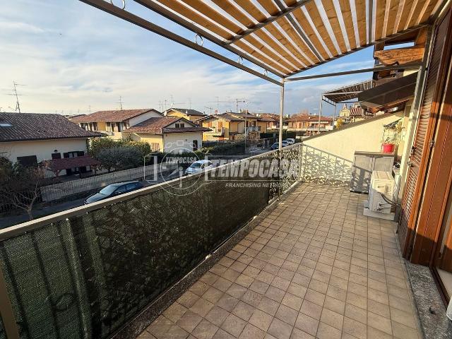 Appartamento in vendita di 57 m² in Via Giacomo Manzu&apos