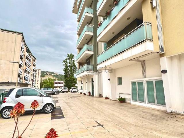 Appartamento in vendita di 57 m² in Via Popilia, 252
