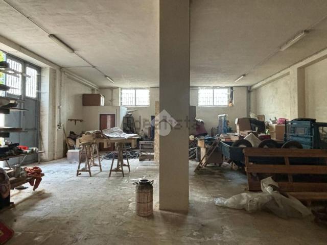 Appartamento in vendita di 544 m² in Via Massafra, 1