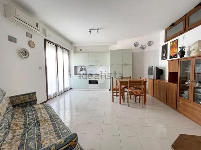 Appartamento in vendita di 54 m² in Strada Statale 16 Adriatica