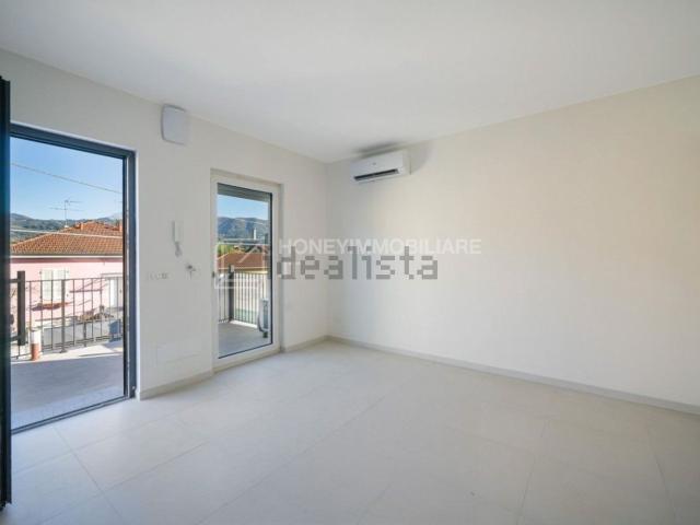 Appartamento in vendita di 54 m² in Via Camponesto, 34