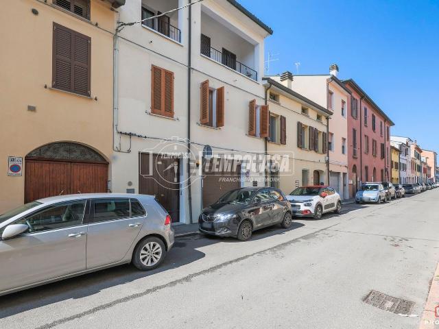 Appartamento in vendita di 54 m² in Via Cento