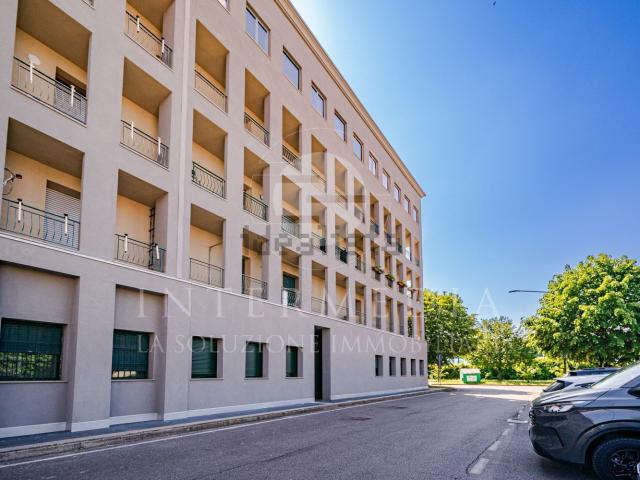 Appartamento in vendita di 54 m² in Via della Presolana
