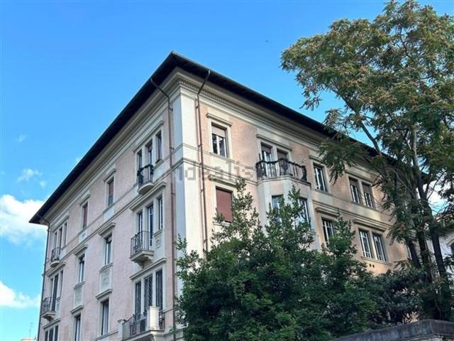 Appartamento in vendita di 54 m² in Via di Villa Albani