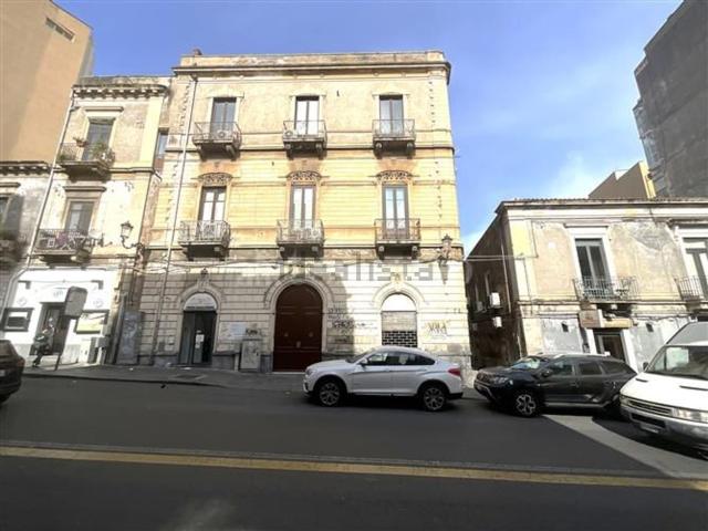 Appartamento in vendita di 54 m² in Via Etnea