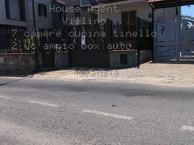 Appartamento in vendita di 554 m² in Via Comunale Guantai Ad Orsolone, 191